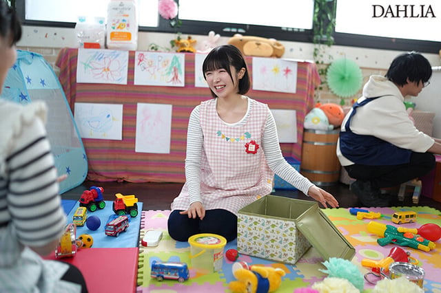 「だって…パパさんの事が好きな性癖なんだもん。」娘達の担任保育士さんの誘惑不倫でチ○ポは狂わされ、寝取られました。 善場まみ 1