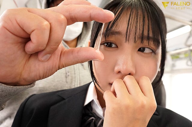 毎朝の通学で股間を弄られM覚醒させられた相手は… 浜辺やよい 2