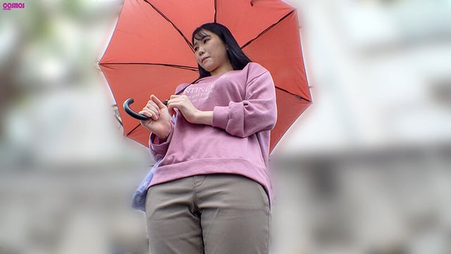 生活に困り自宅でメンズエステを始めた近所のシングルマザーと中出しSEX ここさん（25歳） 1