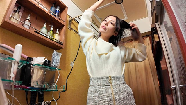 昔3-4回肉体関係を持った同僚の美咲かんなに3年ぶりに誘われて…1日限定の火遊び不倫デートで何度もゴックンと中出しをした 19