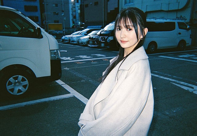 会社で高嶺の華、経理部の幸村泉希さんに打ち合わせと称して誘われて…ラブホに入ったら献身的なフェラをしてきたのでそのまま何度も精飲と中出しをした。 4