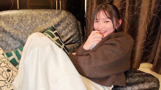 会社で高嶺の華、経理部の幸村泉希さんに打ち合わせと称して誘われて…ラブホに入ったら献身的なフェラをしてきたのでそのまま何度も精飲と中出しをした。 13