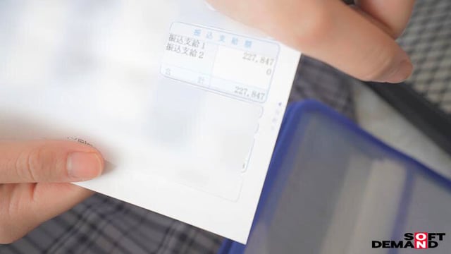 【会社に内緒・自宅で初撮り】奨学金450万、限界新卒ちゃん。地味っぽいけど脱いだらクッソむちエロ漫画ボディ。 きよか 24歳 2
