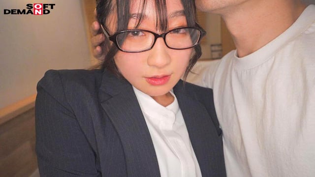 【会社に内緒・自宅で初撮り】奨学金450万、限界新卒ちゃん。地味っぽいけど脱いだらクッソむちエロ漫画ボディ。 きよか 24歳 15