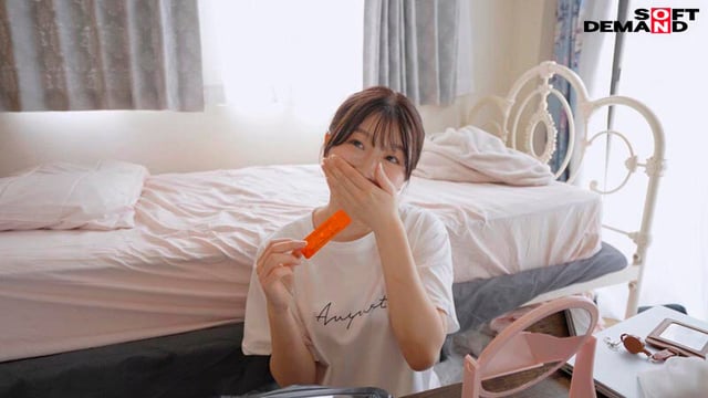 限界OLちゃん。仕事の合間にナマハメ。平日8時～21時、ずーっとマ●コに精子いれっぱなし。【中出し了承・連続6発】きよか24歳 佐藤白花 3