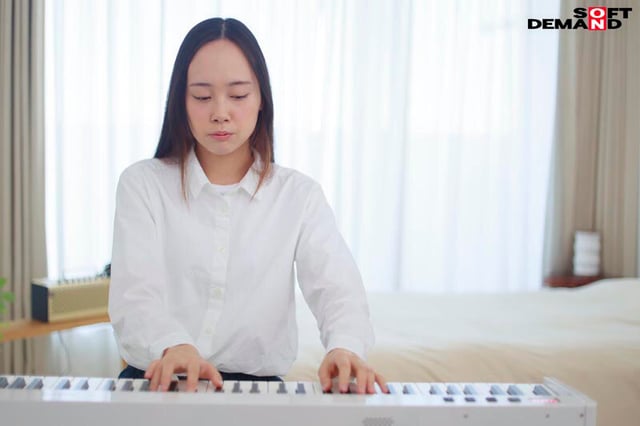無味な生活 無味なセックス 無色な女の子 あんどうはな AV debut 15