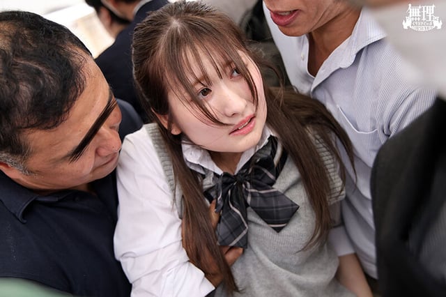 デカ尻J●痴●ガチナマ路線 種付け下車で着床するまで連れ回し追撃中出しで妊娠成立 4