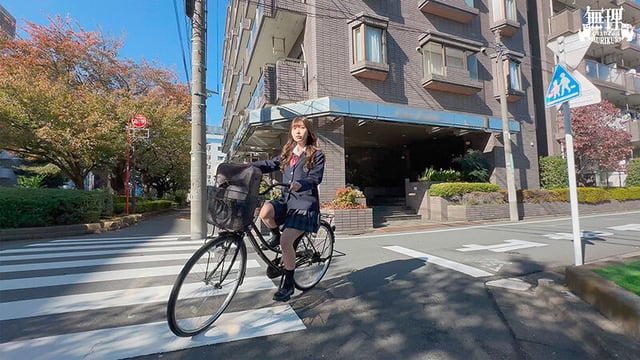 長時間放置「ケツ突き出しバイブ拘束」でイキ壊れ!感度バグって尻ブル振動×腰クネ回転痙攣オナホマ●コ女に魔改造 3