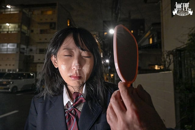 大量ぶっかけ路上凌● 痴●バスに計画乗車させられた美顔J〇が精液ぐちゃドロ羞恥下校 17