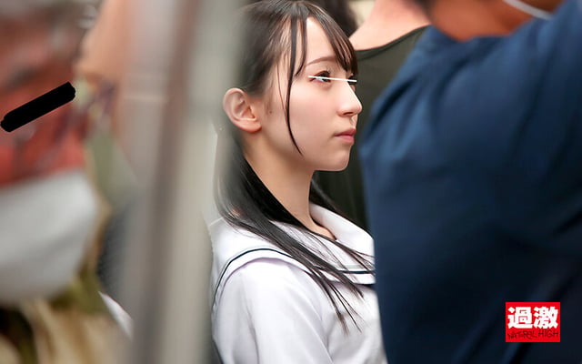対面痴●で何度もイカされ糸が引くほど舌を絡ませるベロキス発情娘2 16
