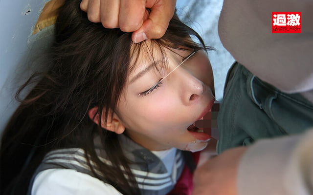 同じマンションに住む小さい女の子に媚薬を塗り込んだチ○ポで即イラマ。結果、ねば～っと糸引くえずき汁まみれのイキ顔で淫乱化。8 4