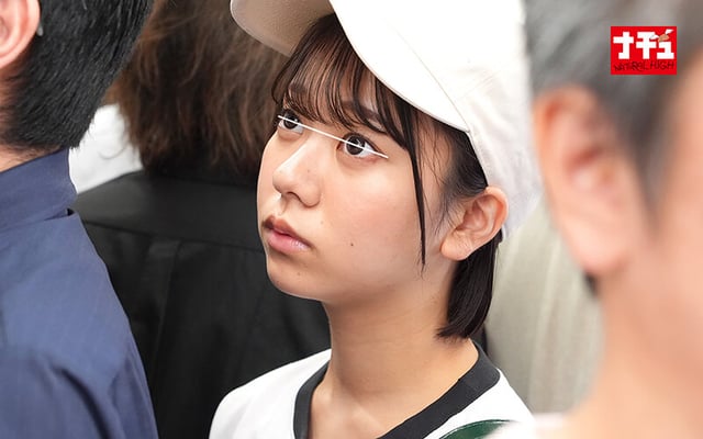 髪わし掴みバックでガン突かれアヘ顔でイキまくるショートカット純粋女子 3