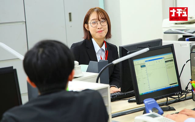 誰かが来たらスカート戻して中断!隙をついて再挿入!平然と悶絶をくり返す粘着衣バックで感情ぐちゃぐちゃイキ壊れたパンスト巨尻OL 15