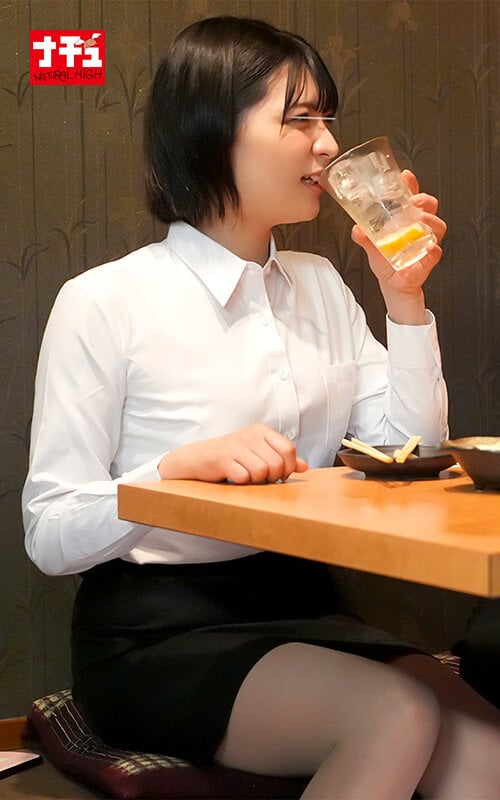 居酒屋羞恥 パンストの中で手マンされ濡れシミができるほどイキ潮を吹きまくる就活女子 9