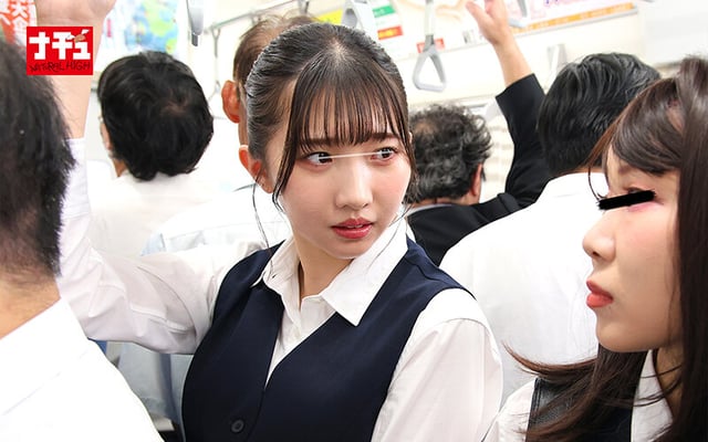 粘着イカセ電車2 延々とクリを弄られ濃蜜を垂らすトロマン女 11