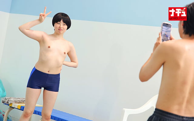 つるぺた素人女子だって男水着チャレンジ 県民プールでバレないように男子のふりして羞恥ミッション！だけのはずが…ボーイッシュSEXでなんか興奮しちゃって中出し許しちゃった/// 4