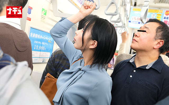 直穿きパンスト電車 パンツを抜き取られた恥ずかしさで抵抗できず何度もイカされた美脚女 16