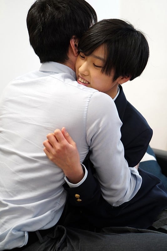 ボーイッシュ再び！（これぞ）天然早漏イクイク女子校生。～ひよこ史上もっとも敏感なあの子が最後にもう一度だけ出演してくれました。巨根・ぶっかけ・イラマ・3Pで痙攣無限大にイキ狂う！！～ 2
