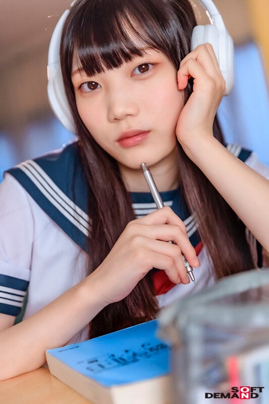 初体験のプレイ×学校での憧れ4シチュエーション～デカチンSEX・顔射・大人数ご奉仕フェラ・拘束おもちゃ責め 望実かなえ 2