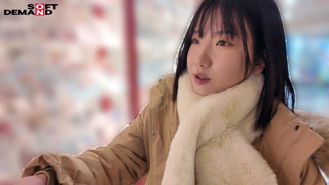 未だ恋も知らない処女 湯浅紬(20) クラスで唯一物怖じせずに話せる、化粧っ気のない二次元エロ好き女オタク。そんなあの娘が東京でAVデビュー 6