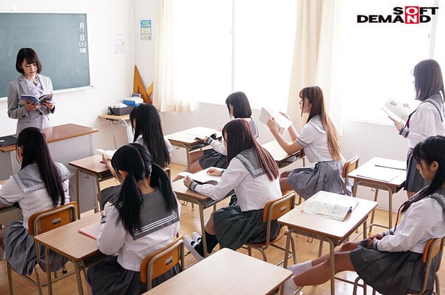 【超部屋結界】ハーレムSPECIAL ~ようこそ僕だけの淫乱女学院へ イヒ!~清楚でウブな女子校生を下品な淫乱女子へと洗脳支配する 3