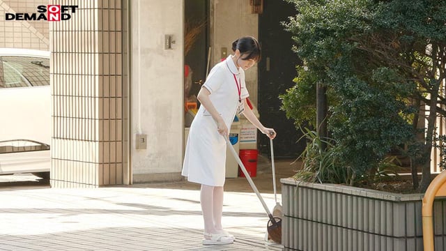 【業務命令】ご奉仕を学べ!5コスプレ接待(ヌキあり)学生 バニーガール ナース 陸上部 サキュバス 宣伝部 松永あかり 4