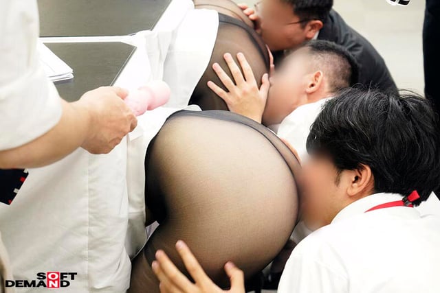 男子社員は黒パンスト尻オナホを試して改善点を提出して下さい SOD女子社員新商品開発記録 17
