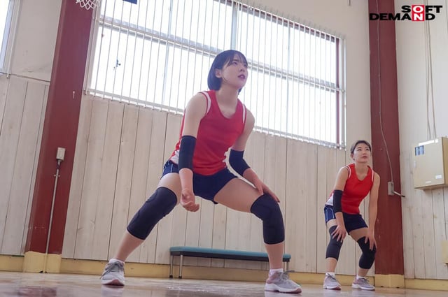練習中は人一倍きびしいバレー部顧問の父は、家に帰ると疲れた私のカラダをたっぷり可愛がってくれる優しいパパに戻ります。実田あのん 3