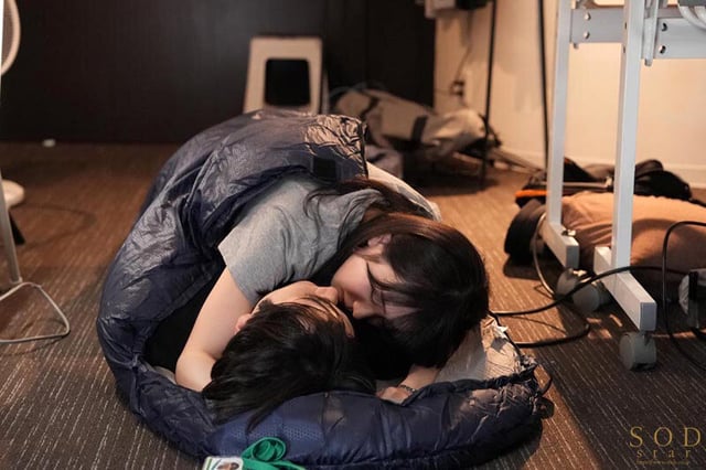 激務な報道局で働くボクが欲求不満な美人ディレクターを刺激したらエロスイッチを入れてしまい何度も誘惑されて…シャワーも浴びずに編集所に籠って汗だくセックスに明け暮れた 小湊よつ葉 7
