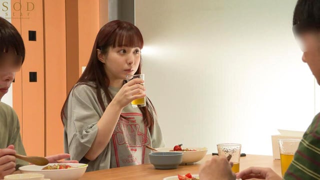 芸能人、初めての筆おろし。エロくて優しい世話焼きグラドルが、オクテ童貞くんたちをひとつ屋根の下で密着エッチにリードしまくる共同生活ドキュメント。 矢埜愛茉 7