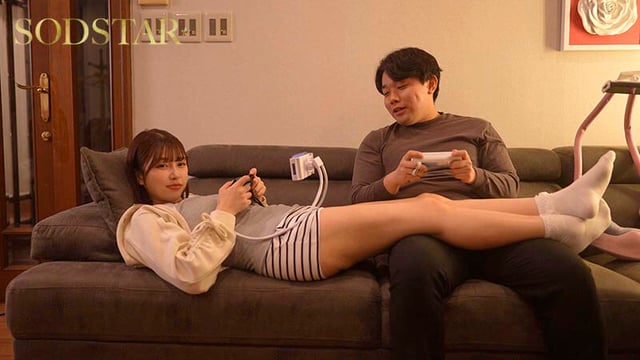 10年ぶり姉弟風呂。勃起を抑えきれなかった童貞弟と姉は毎日SEXしている。 唯井まひろ 12