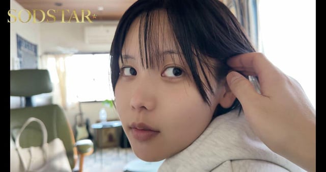 「3日間すっぴんで過ごす彼女と休日4SEX」付き合って1ヵ月の僕らは仕事終わりの金曜日に僕の家の最寄り駅で待ち合わせをして、初めてお泊りをした。翌日彼女は帰る予定だったけど、まだずっとそばにいたくて、週末はずっと僕の家でSEXをしていた。そんな何の変哲… 柴崎はる 8