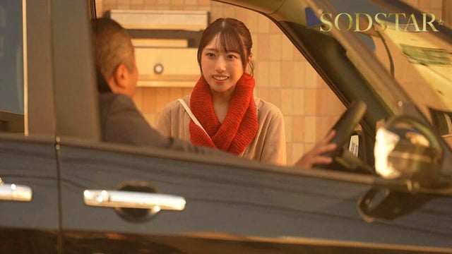 車中不倫 こんなオジサンでも娘の幼なじみ(19)にコクられて付き合うことになっちゃった!年の差なんと31歳!自宅ガレージで唾液を絡ませ汗ダクでちちくりあう 天神羽衣 3