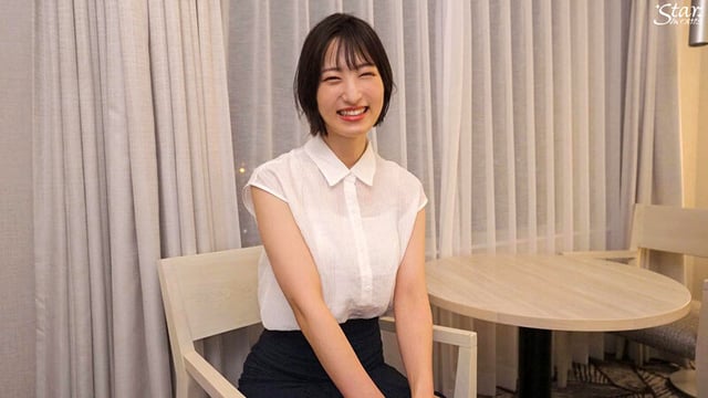 AVデビュー前の秘蔵映像公開！クールに見えてよく笑う！エッチ大好き高身長女子！綾瀬天 4
