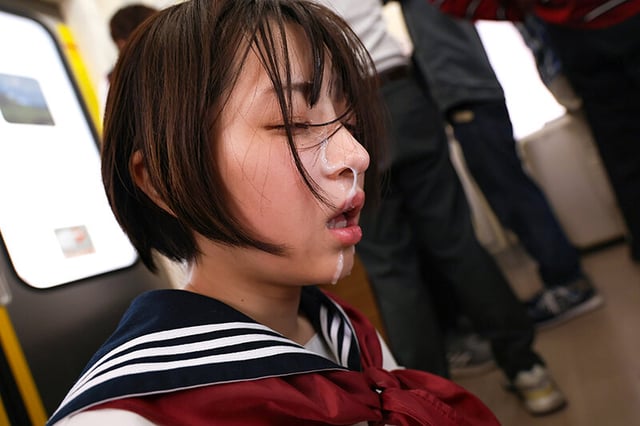 通学中の田舎J〇に強●ビッグバンローター！2 何度絶頂しても止まらない激震波動にガニ股痙攣失禁！失禁汁アクメ電車は今日も通常運行してるけど？ 15