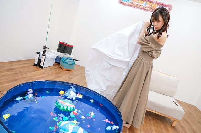 素人バラエティ 街行く素人JDが極太バイブ釣り竿でアクメフィッシング 即ハメ魚にフェラチオ魚！罰ゲームにギョっとして、総額50万円の賞金魚を釣り上げろ！バイブの激震＆アクメの快感に耐えて、フィッシュON！ 15
