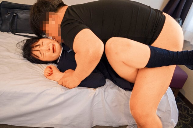 現○女子○生 強●中出し指導!!狙われた制服ロ○ータ9名 15