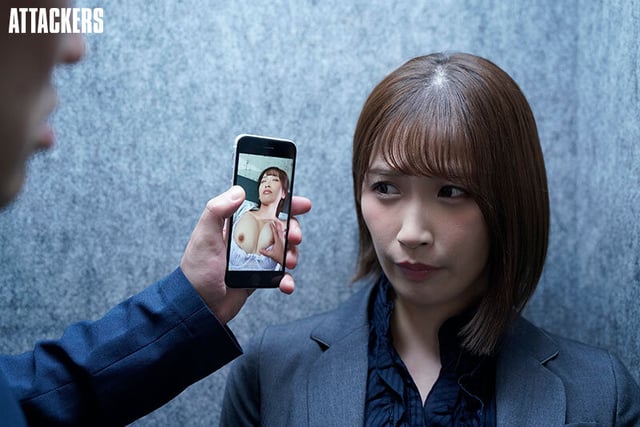社内凌●盗撮調教 深夜残業中にレ●プされたのを、たまたま盗撮されていた巨乳OLが盗撮犯にセカンドレ●プされ次第に社内セックスに溺れていく日常 美園和花 3