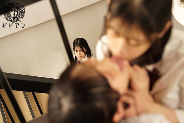 「なんで私が百合堕ちしてんだっ!?」 恋のキューピットになるはずが美少女に迫られ快楽に完全敗北...WSS(私が先に好きだったのに...)状態の親友にレズ堕ちSEX見せつけちゃいました。 11