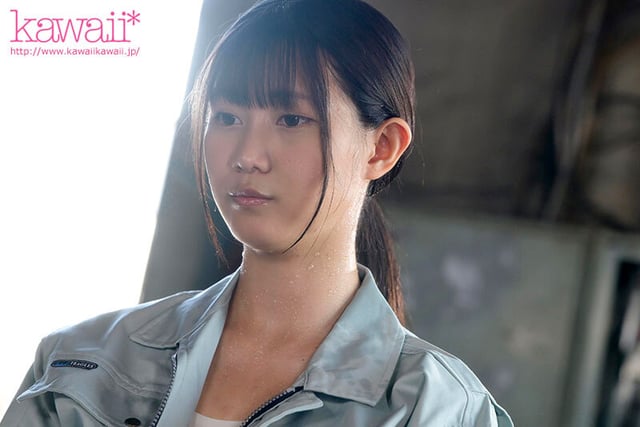 人見知りで人付き合いが苦手な女子工員と油臭い中年オヤジが帰宅困難で相部屋に… 豪雨で濡れたカラダに媚薬が染み渡りガンギマリお漏らし絶叫で朝まで中出しレ●プされた嵐の夜 谷村凪咲 1