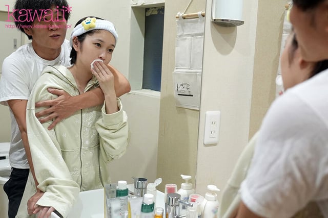 「ゴムなくなっちゃった…生でもいいですよ」終電なくなり後輩女子社員の部屋に… 無防備すぎる部屋着と乳首ポッチに興奮した僕は妻ともしたことない人生初中出し 一晩中モウレツにハメ狂った… 松岡美桜 7