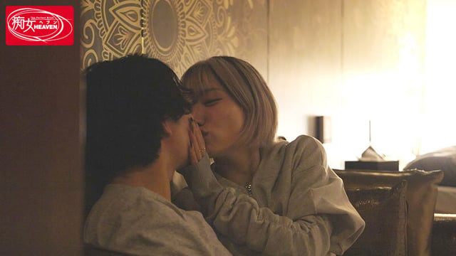 同窓会で再会した幼馴染がキレカワ最強ギャルになっていて―ほろ酔いラブホに連れ込まれてベロキス中出しお泊りしちゃった僕 春陽モカ 12