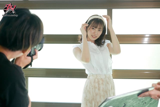 彼女の親友でもある元同級生に身も心も寝取られ、雌イキまでさせられたボク。 美谷朱里 1