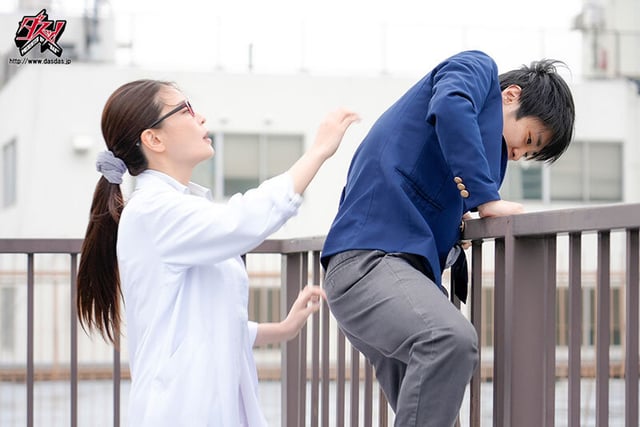 もしも、保健の先生が草食系男子とセフレ関係だったら… 橘メアリー 1