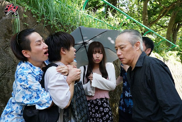ヤクザに監禁され、キメセク乱交に堕ちていく華奢な彼女を信じて見守るしかない一週間。 逢沢みゆ 1