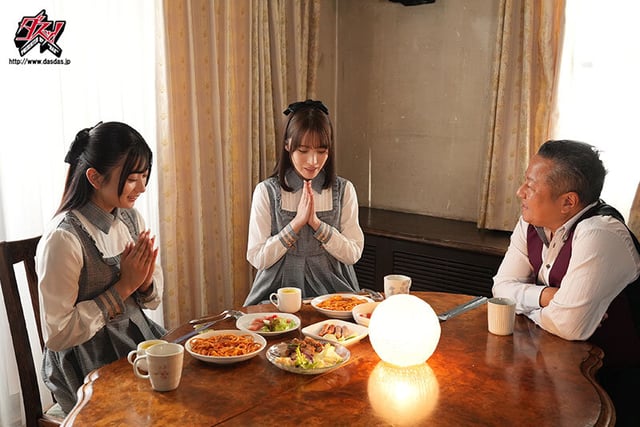 どちらが娘になるか競い合え。高慢叔父に引き取られた清楚スレンダー姉妹の肉棒奪い合い性奉仕 北岡果林 白石もも 2