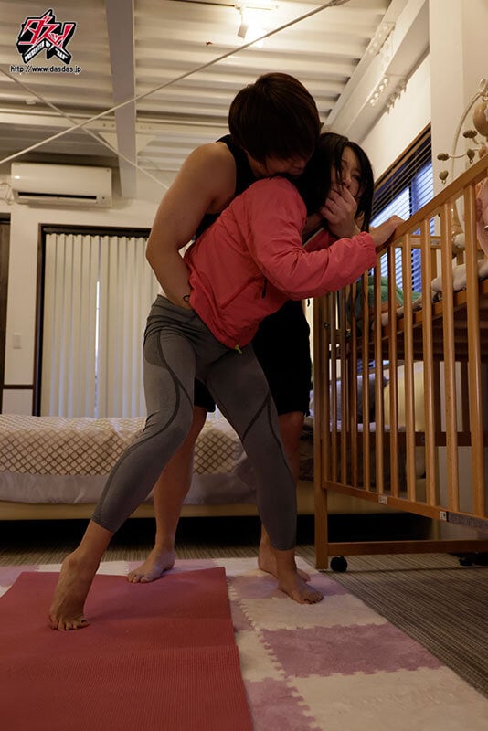 もう子供の前で…やめてください…。産後処女を狙われた新人ママの心をへし折る完膚なきまで拷姦.拷姦.拷姦。 竹内有紀 2