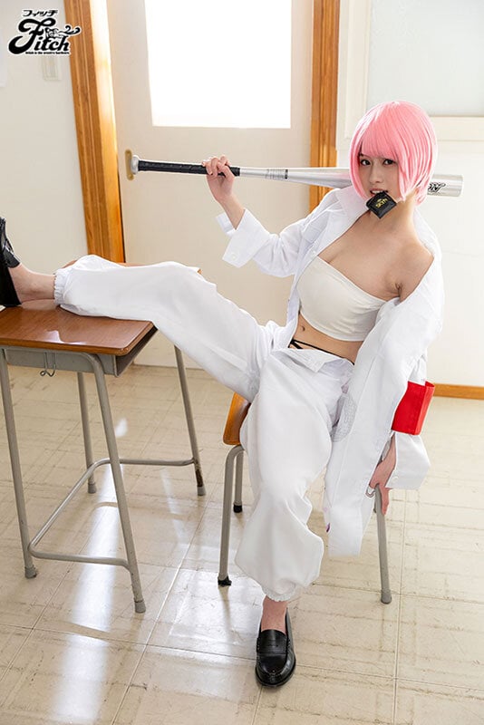 神クビレ美乳BODY解禁！SNSで人気の女子大生レイヤー北島愛菜AVデビュー！！ 4
