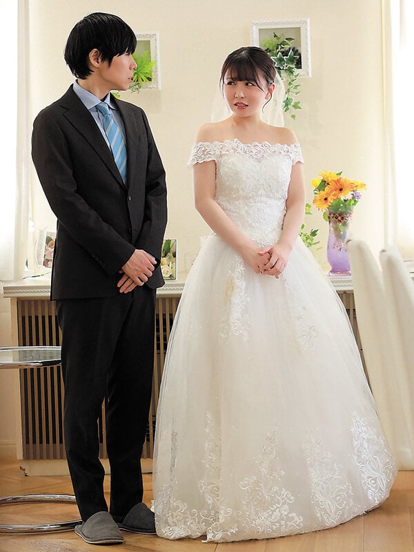 「お願い、この週末だけ恋人のフリして？」同僚OLの両親を安心させるため婚約者に成りすますうち二人でお風呂に入ることになり…濡れテカる美巨乳にたまらず即パコ恋人設定に便乗して3日間ハメまくった 柏木こなつ 18