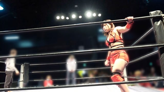本物女子プロレスラー詩皇里（19歳）長期欠場明けの試合直前に処女喪失AVデビュー！！‘強い女ほどクリトリスが弱い’という噂は本当か！？唯一鍛えられない敏感クリトリスをイジられ続け完全メス化した巨乳格闘家が人生初のデカチ○ポ挿入で連続絶頂 合計54回！ 1